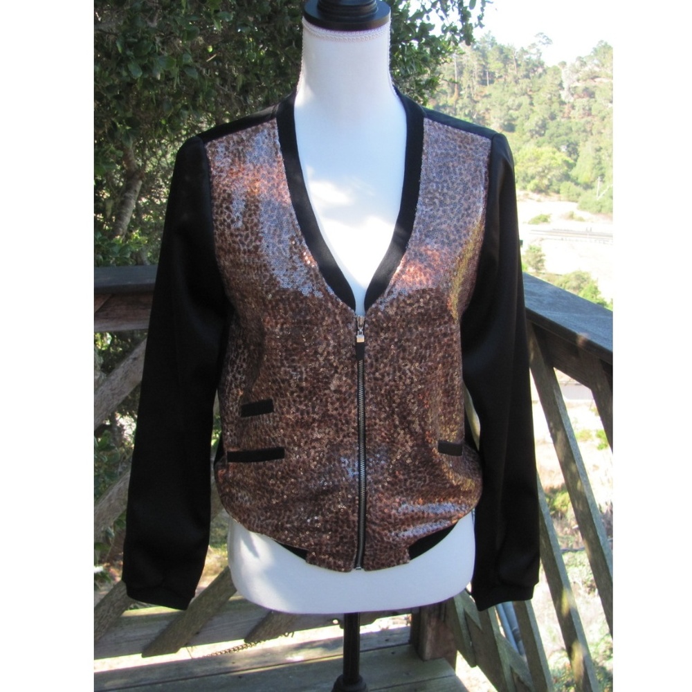 Light weight leopard print sequined jacket or top